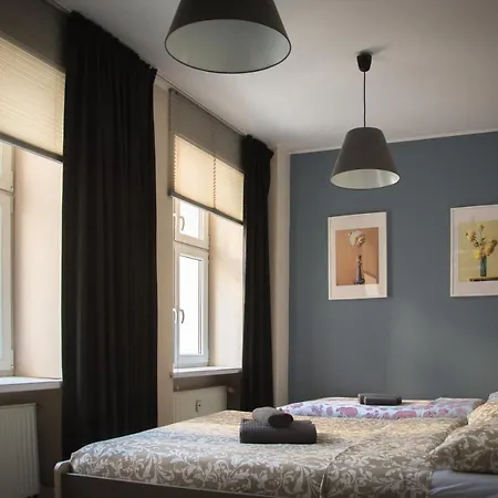 Milo Mi - 2 Bedroom In The Old Town Познань
